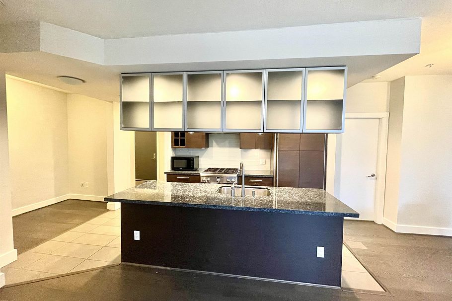 106 5928 Birney Avenue Vancouver, BC - 2