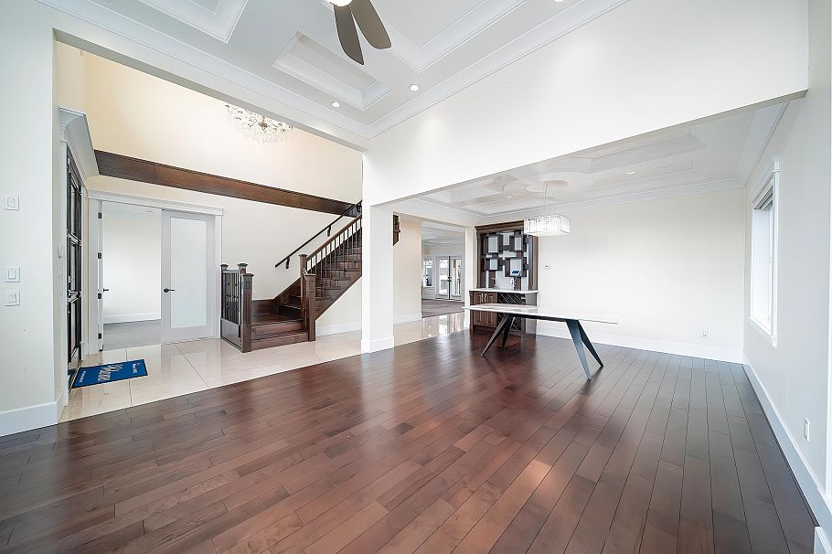 3832 Kincaid Street Burnaby, BC - 2