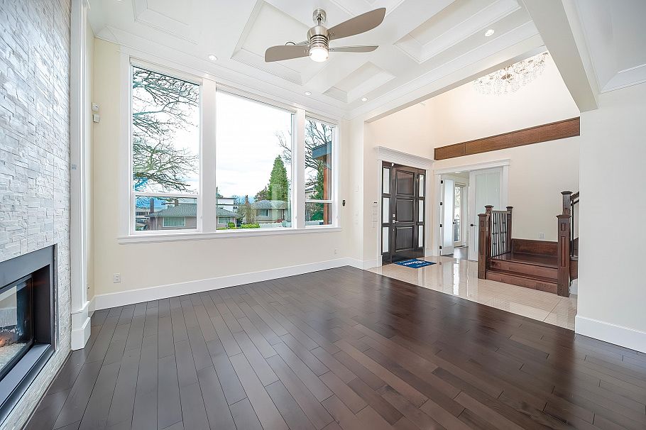 3832 Kincaid Street Burnaby, BC - 3