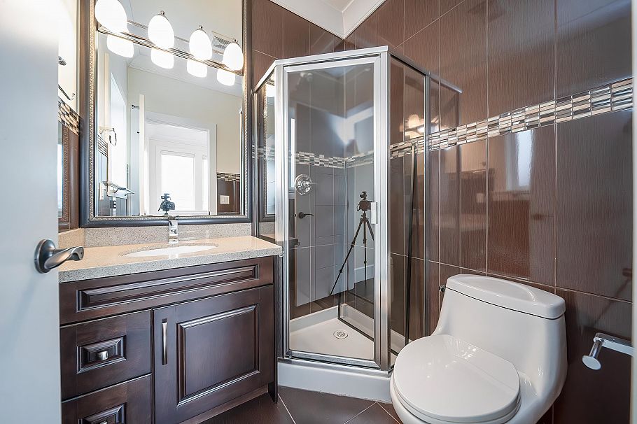 3832 Kincaid Street Burnaby, BC - 25