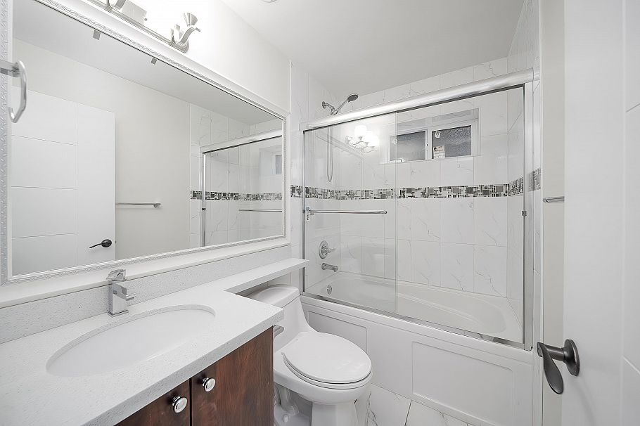 3832 Kincaid Street Burnaby, BC - 29