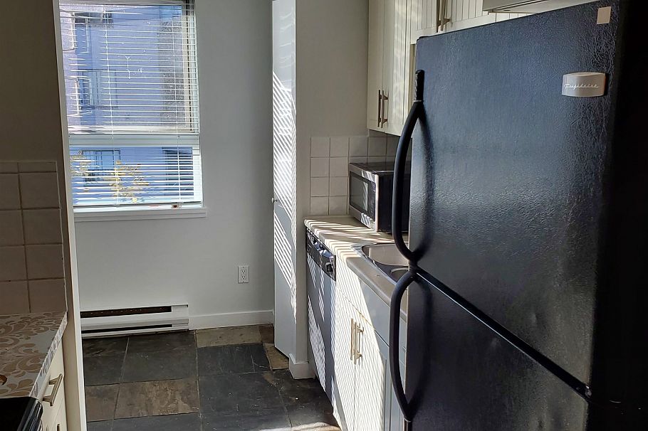 403 921 Thurlow Street Vancouver, BC - 7