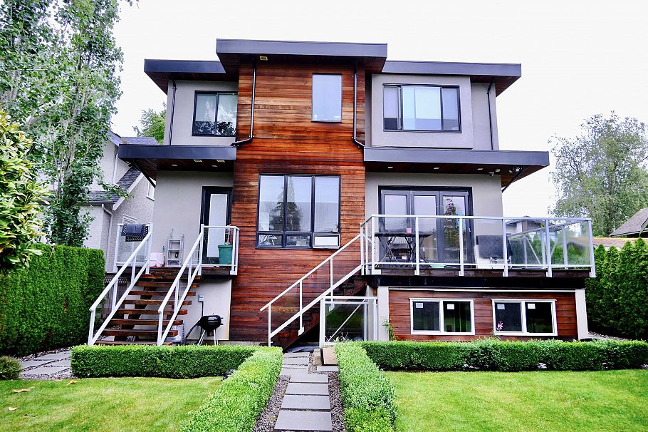3630 W 34th Avenue Vancouver, BC - 2