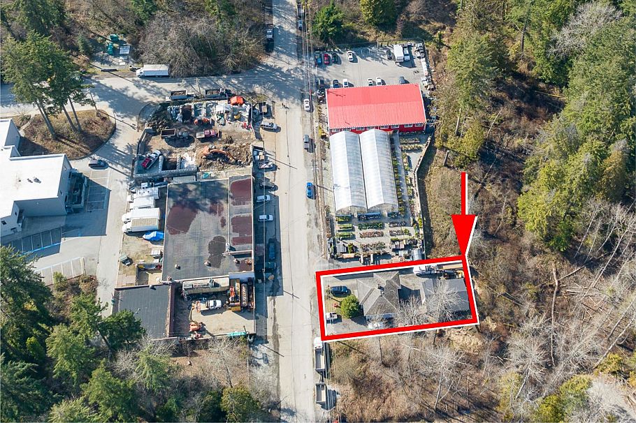 2336 Old Dollarton Road North Vancouver, BC - 9