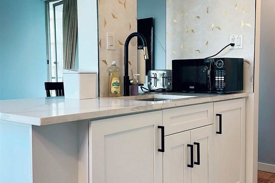 502 1850 Comox Street Vancouver, BC - 6