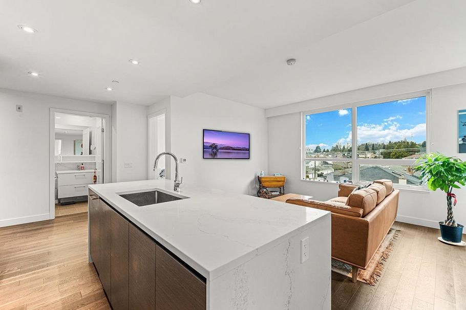 408 5693 Elizabeth Street Vancouver, BC - 5