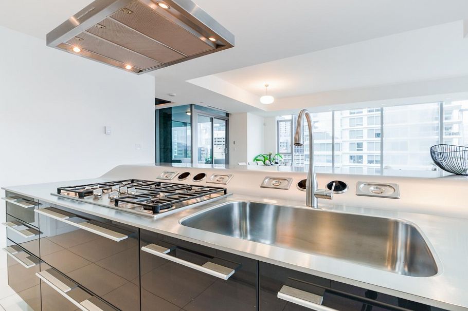 1601 277 Thurlow Street Vancouver, BC - 18