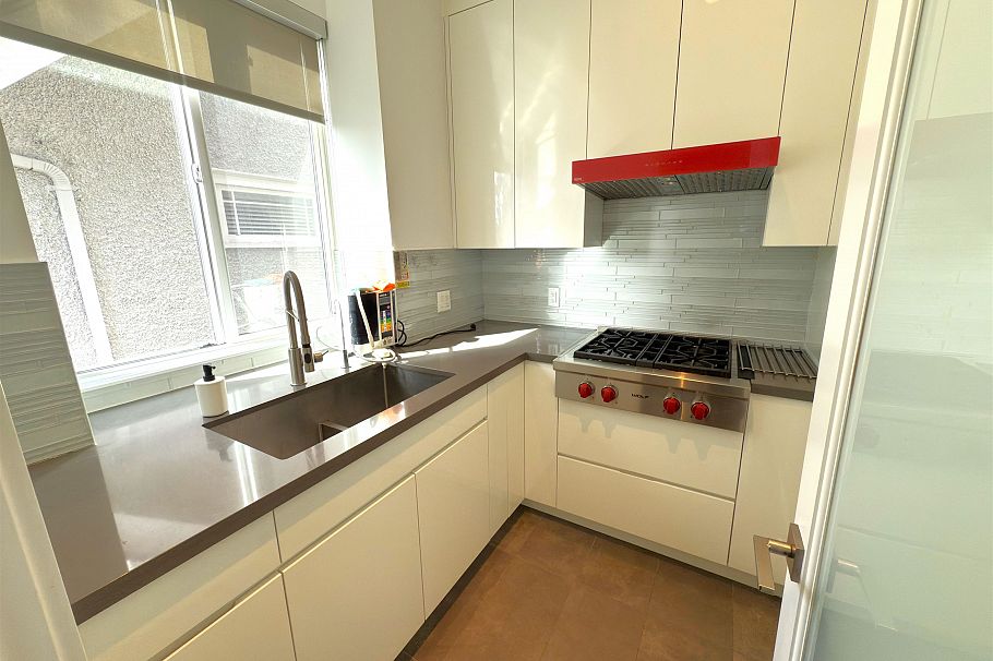 3630 W 34th Avenue Vancouver, BC - 16