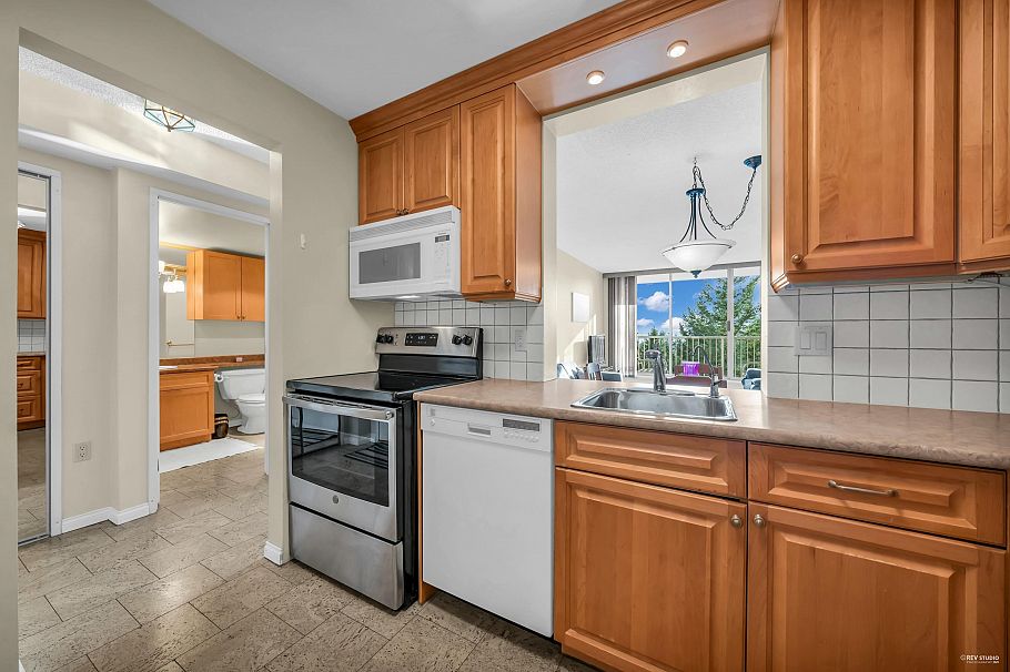 1010 2004 Fullerton Avenue North Vancouver, BC - 5