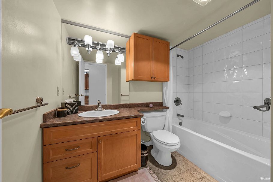 1010 2004 Fullerton Avenue North Vancouver, BC - 21