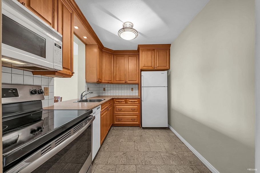 1010 2004 Fullerton Avenue North Vancouver, BC - 8