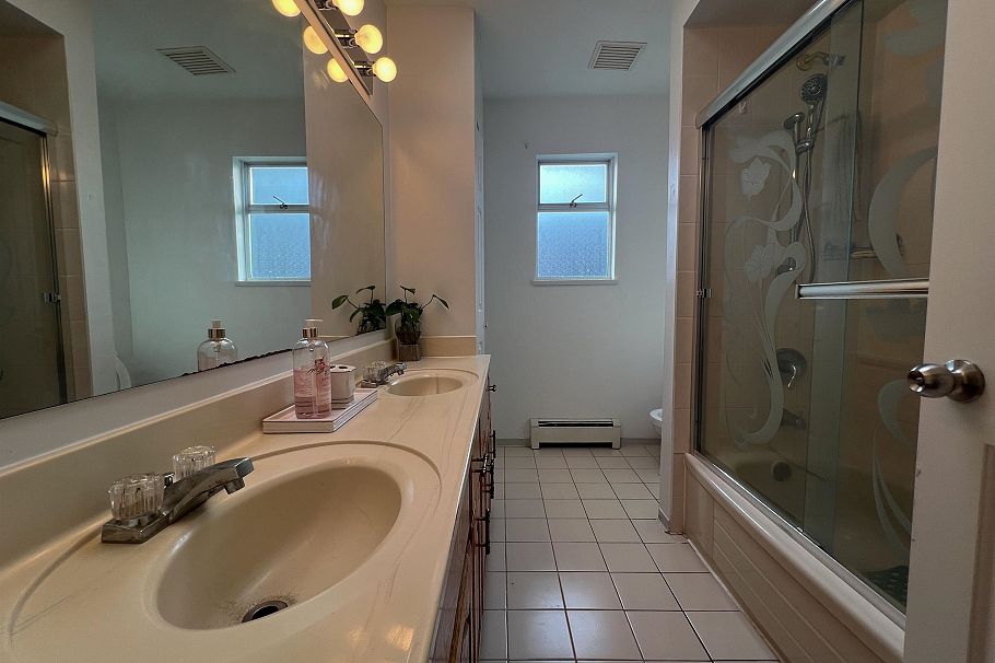 8006 Chester Street Vancouver, BC - 19