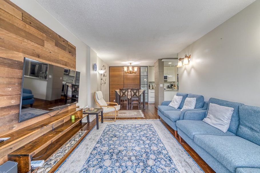 1205 2004 Fullerton Avenue North Vancouver, BC - 2