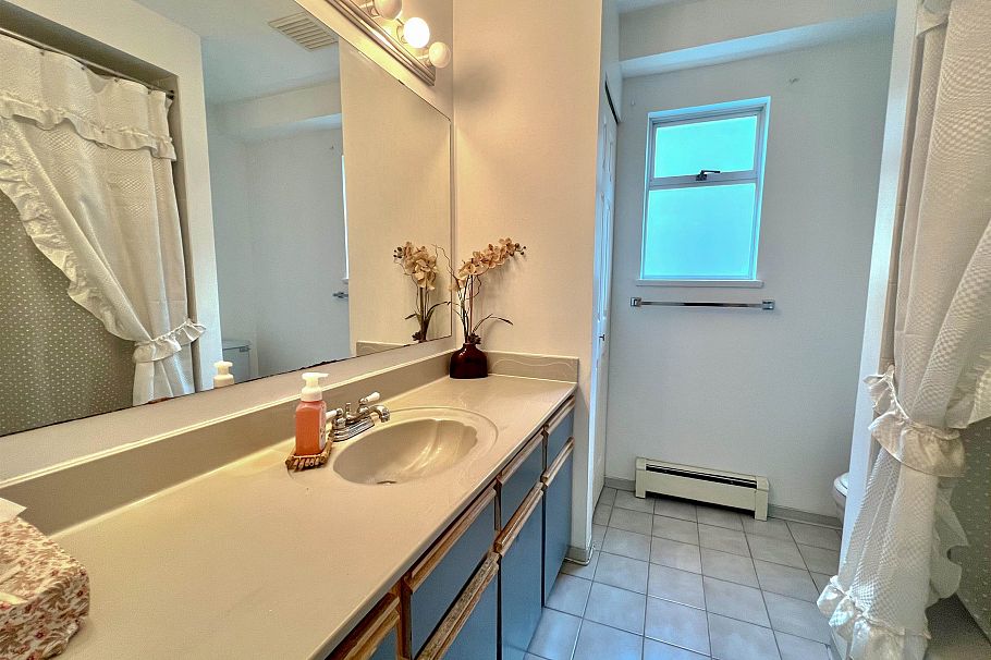 8006 Chester Street Vancouver, BC - 12