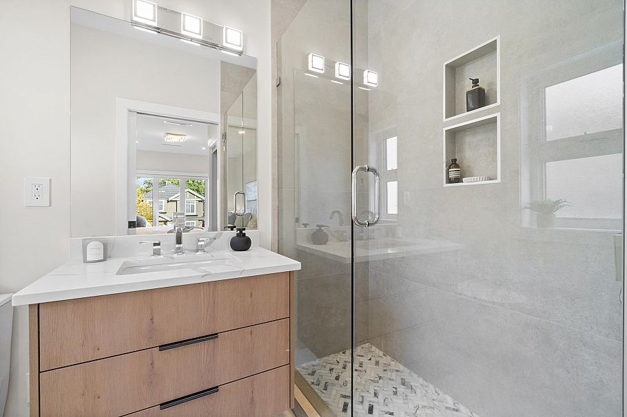 40 E 46th Avenue Vancouver, BC - 8