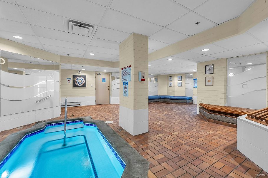 1010 2004 Fullerton Avenue North Vancouver, BC - 34