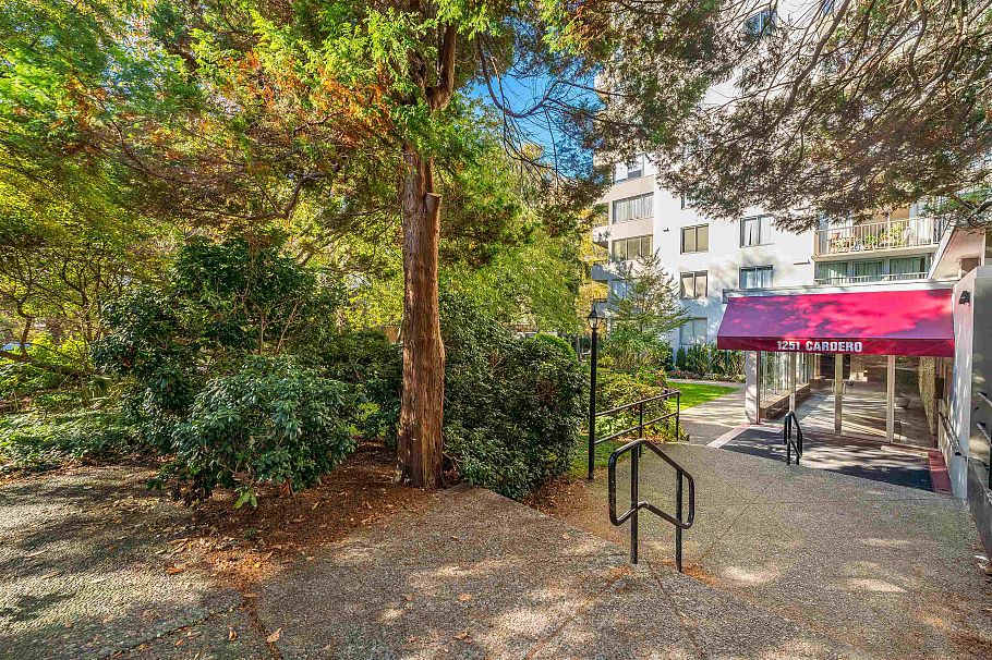 605 1251 Cardero Street Vancouver, BC - 25
