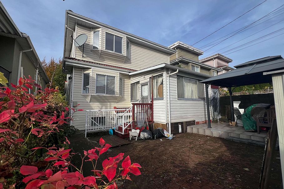 8006 Chester Street Vancouver, BC - 2