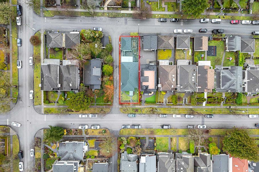 8032 Cartier Street Vancouver, BC - 2