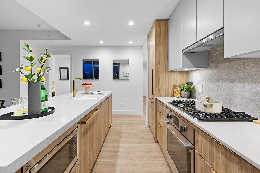 502 2325 Emery Court North Vancouver, BC - 21