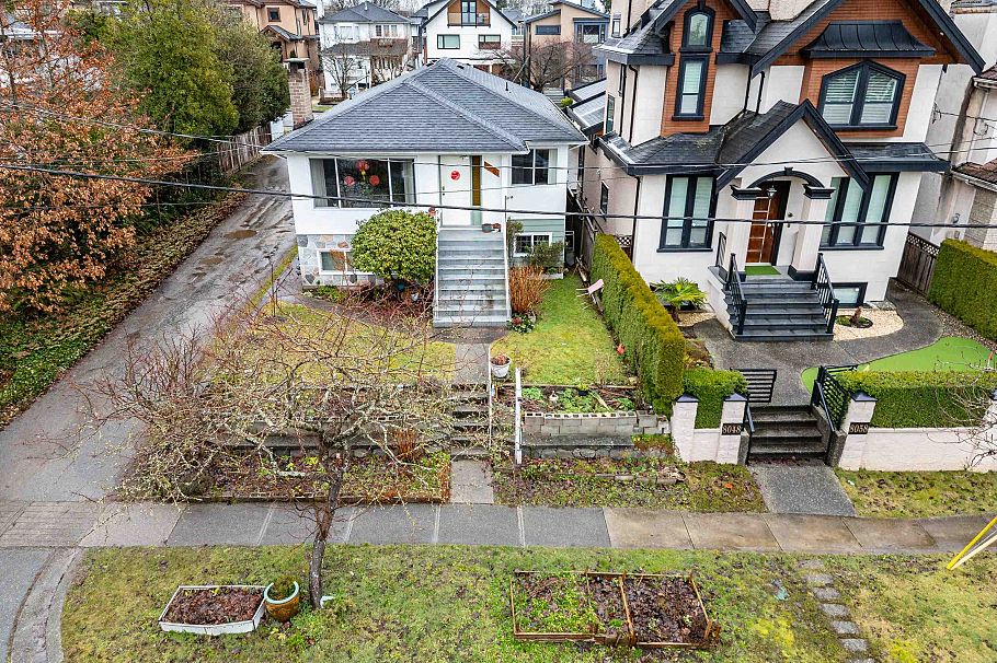 8032 Cartier Street Vancouver, BC - 3