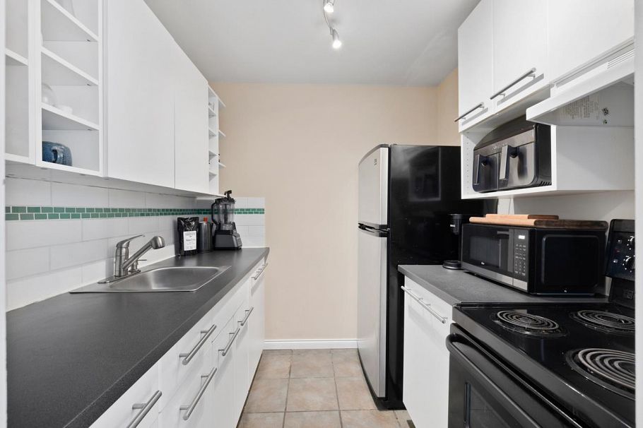 315 830 E 7th Avenue Vancouver, BC - 11