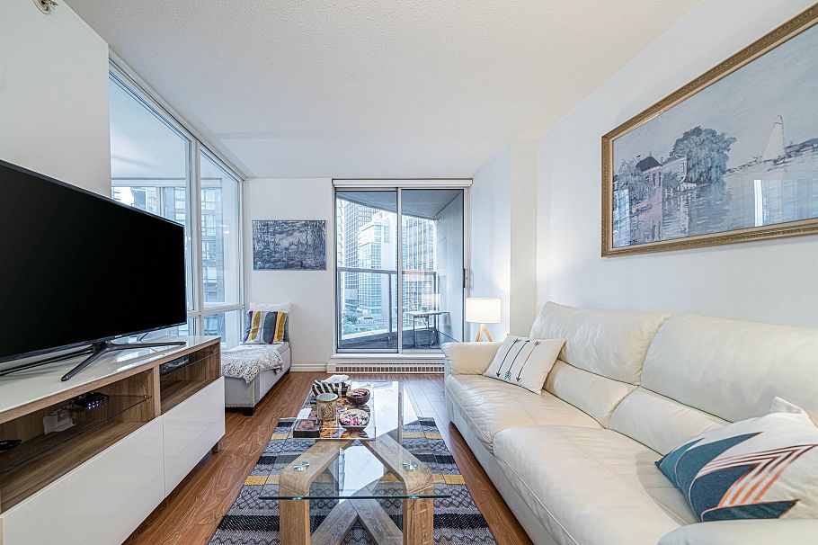 903 1166 Melville Street Vancouver, BC - 3