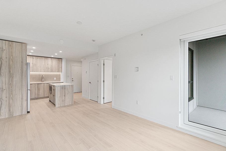 616 3596 Malsum Drive North Vancouver, BC - 13