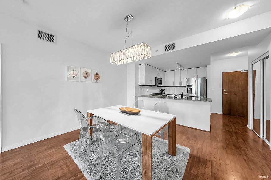 409 100 E Esplanade Street North Vancouver, BC - 10