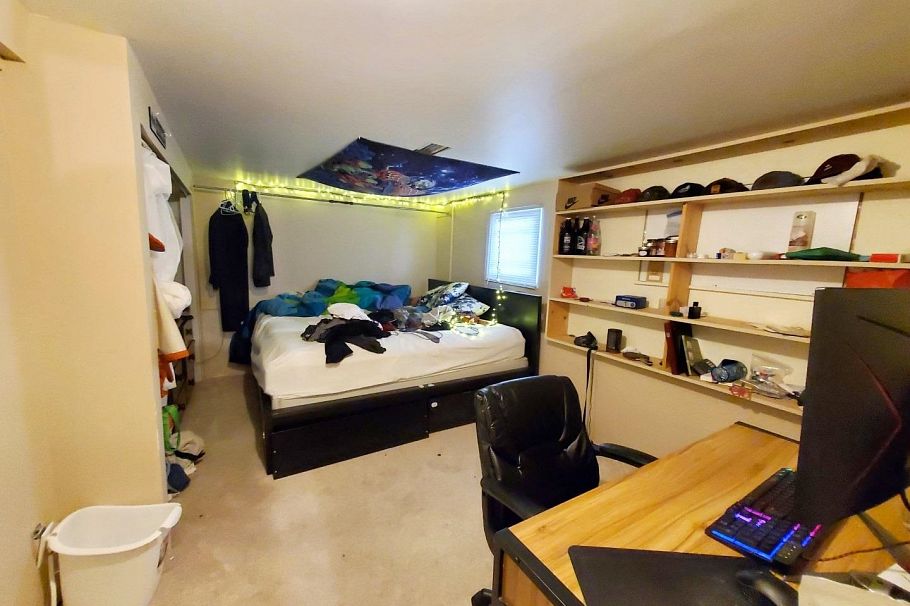 3542 W 16th Avenue Vancouver, BC - 11