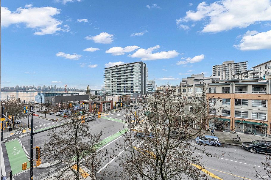 409 100 E Esplanade Street North Vancouver, BC - 26