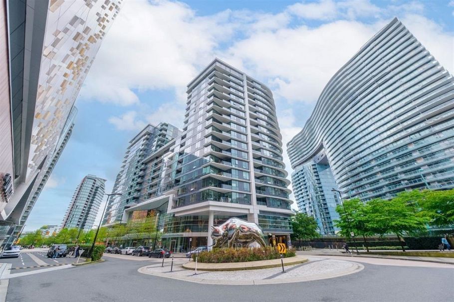 1817 68 Smithe Street Vancouver, BC - 1