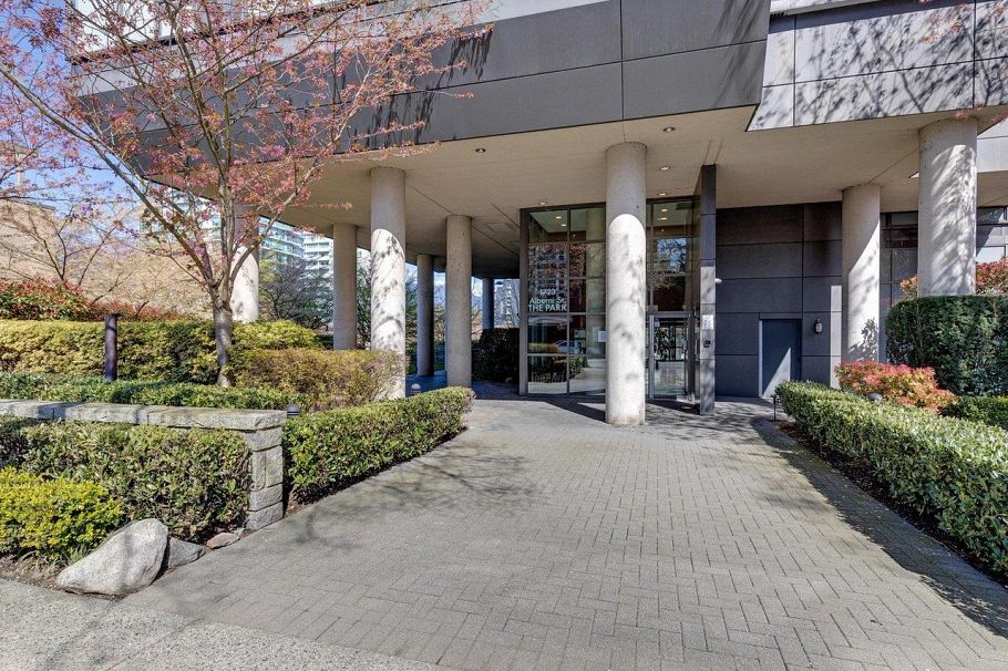 2406 1723 Alberni Street Vancouver, BC - 21