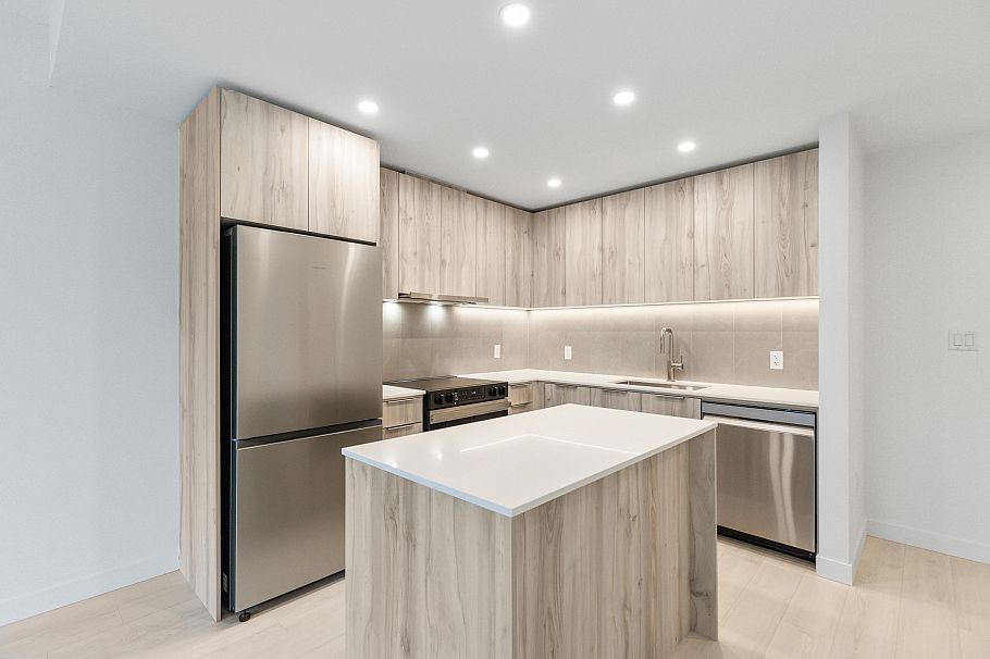 616 3596 Malsum Drive North Vancouver, BC - 9