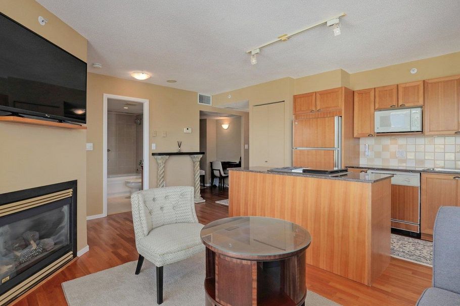 2406 1723 Alberni Street Vancouver, BC - 9