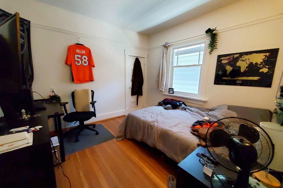 3542 W 16th Avenue Vancouver, BC - 6