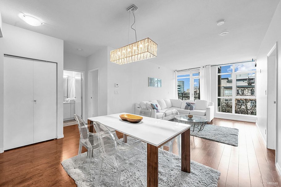 409 100 E Esplanade Street North Vancouver, BC - 8