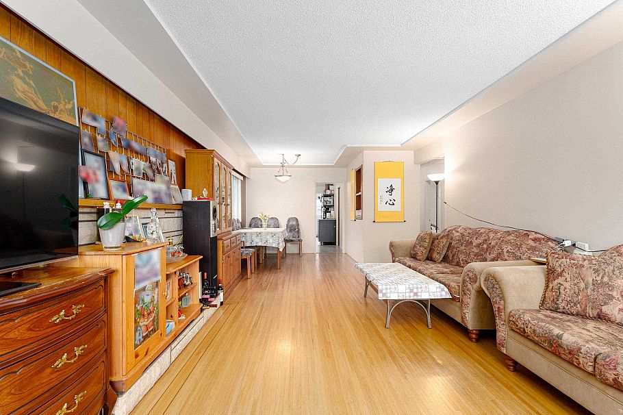 8032 Cartier Street Vancouver, BC - 5