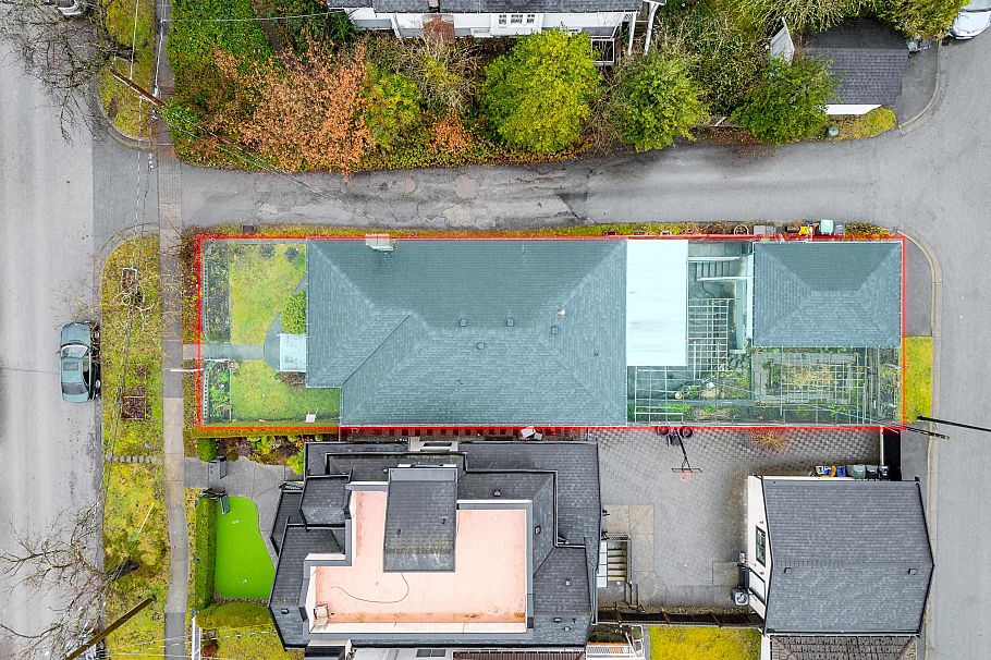 8032 Cartier Street Vancouver, BC - 1