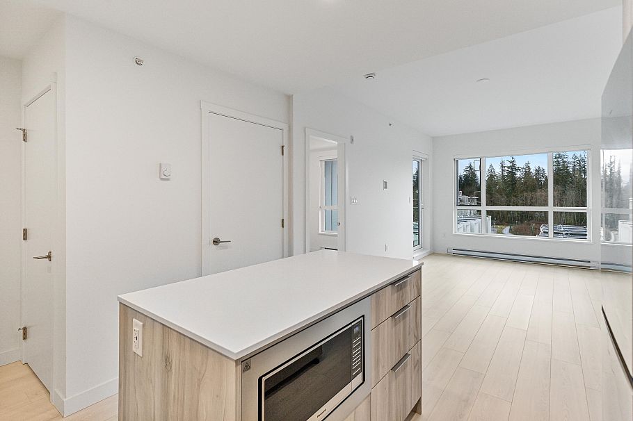 616 3596 Malsum Drive North Vancouver, BC - 4