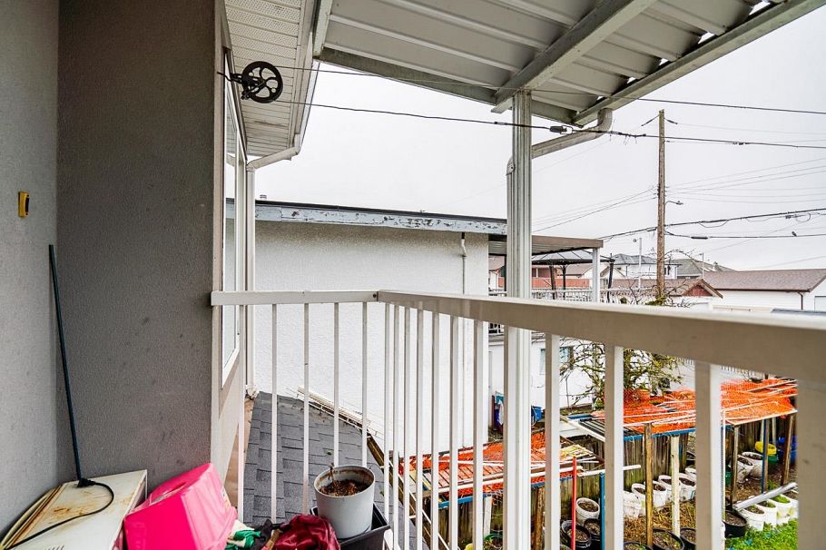 1866 Nanaimo Street Vancouver, BC - 29