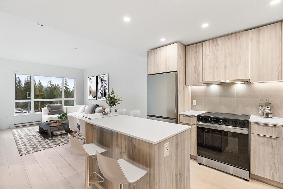 616 3596 Malsum Drive North Vancouver, BC - 2