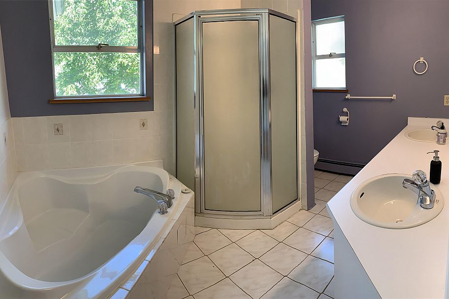 4227 W 14th Avenue Vancouver, BC - 18