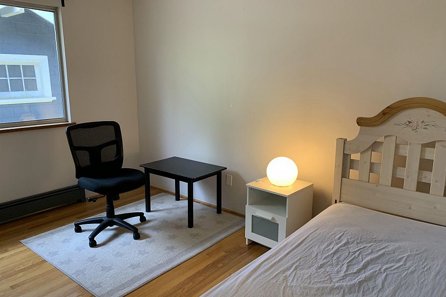 4227 W 14th Avenue Vancouver, BC - 8