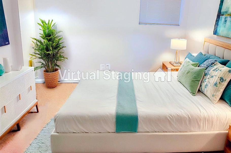 5530 College Street Vancouver, BC - 6