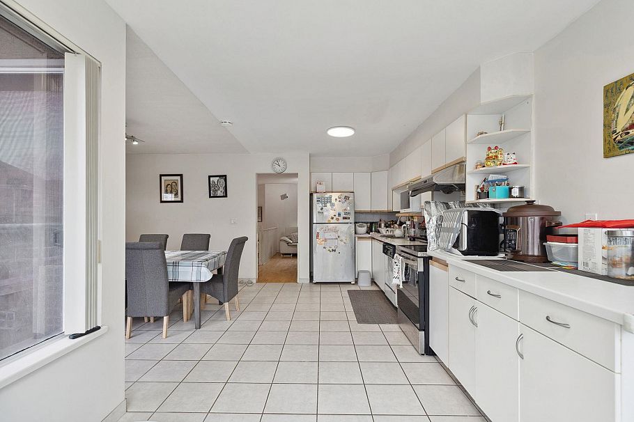 2383 Quayside Court Vancouver, BC - 11