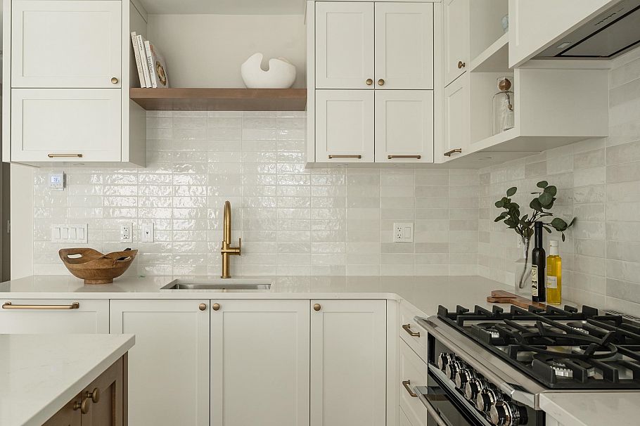 1458 W 45th Avenue Vancouver, BC - 2