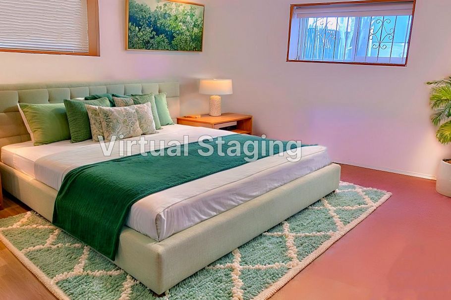 5530 College Street Vancouver, BC - 7