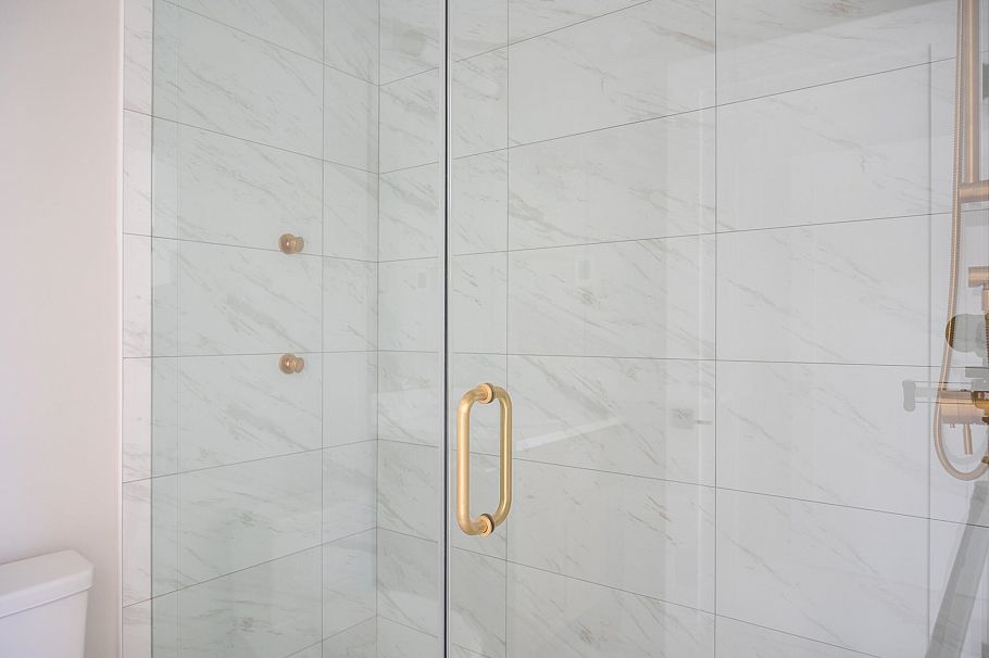 1458 W 45th Avenue Vancouver, BC - 17