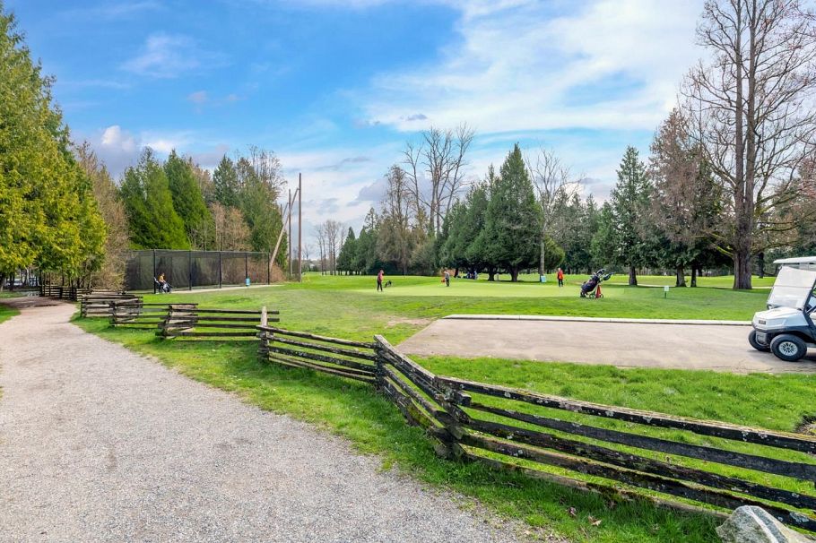 104 6859 Cambie Street Vancouver, BC - 1